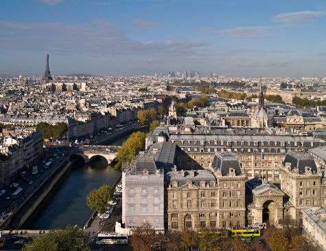 trasferirsi a parigi